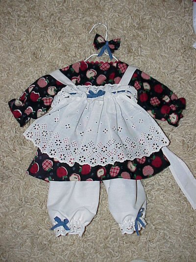 Available Outfit 25in Ann/Andy